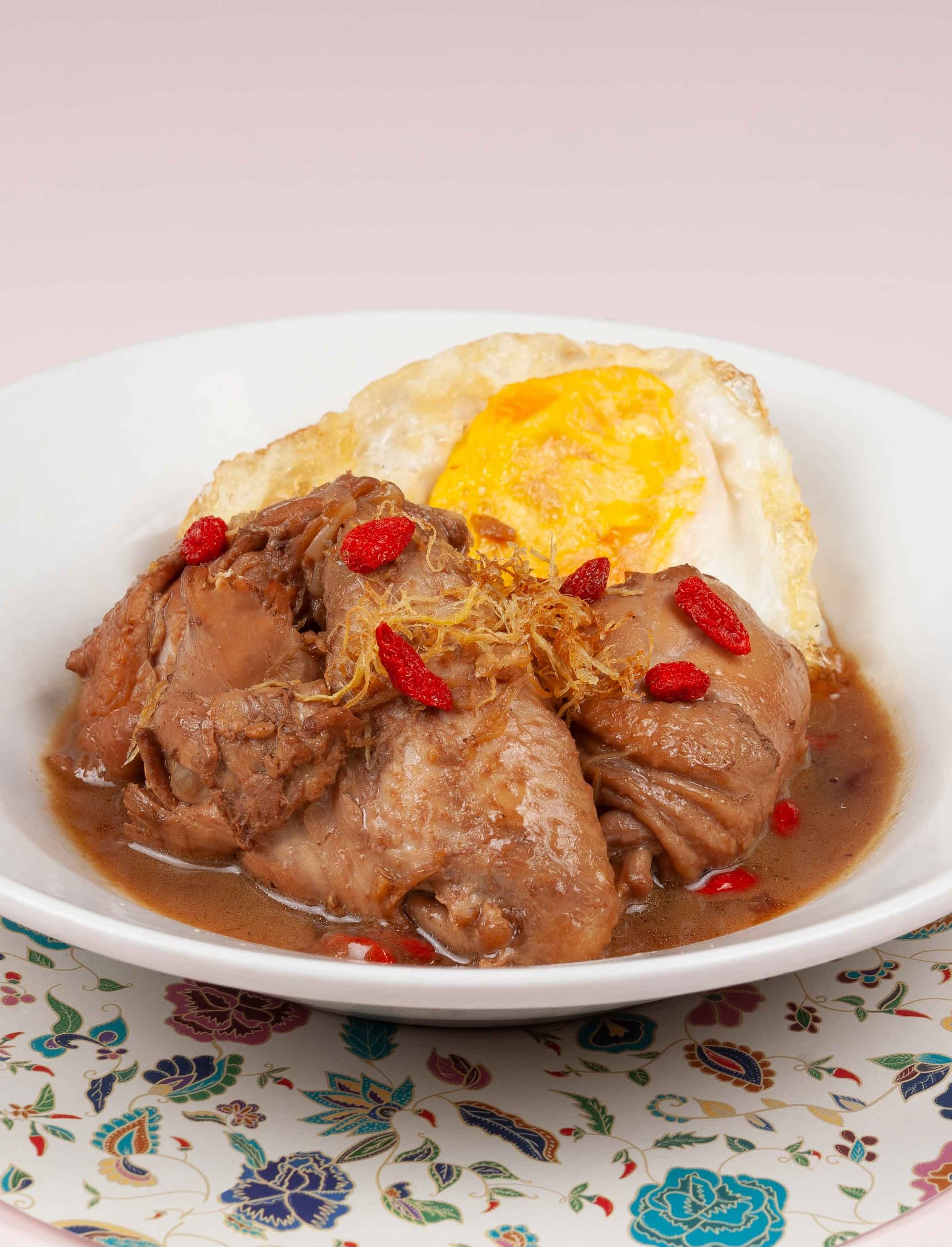 Sesame Kampong Chicken with Omelette and Ginger