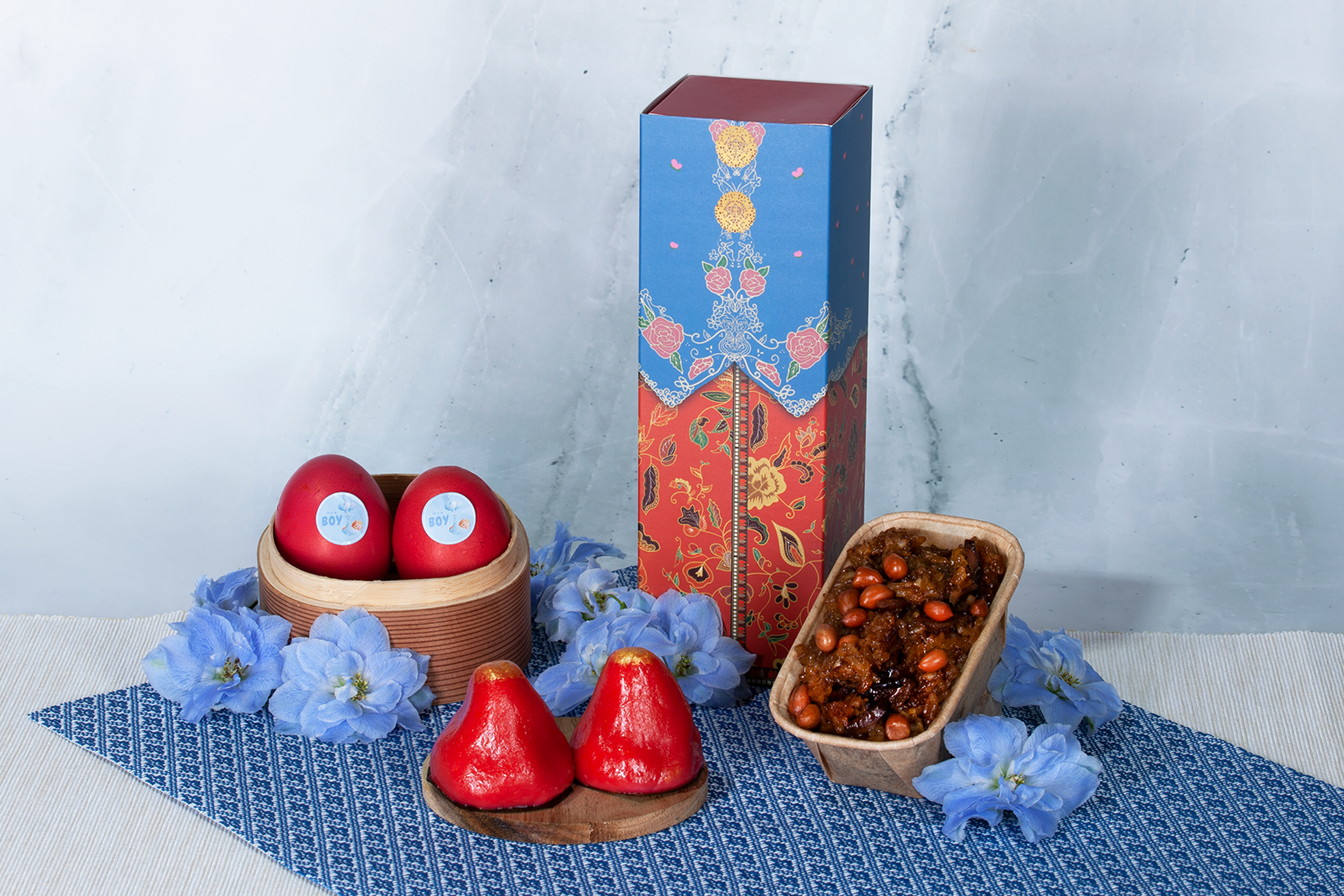 Baby Bliss kebaya gift box